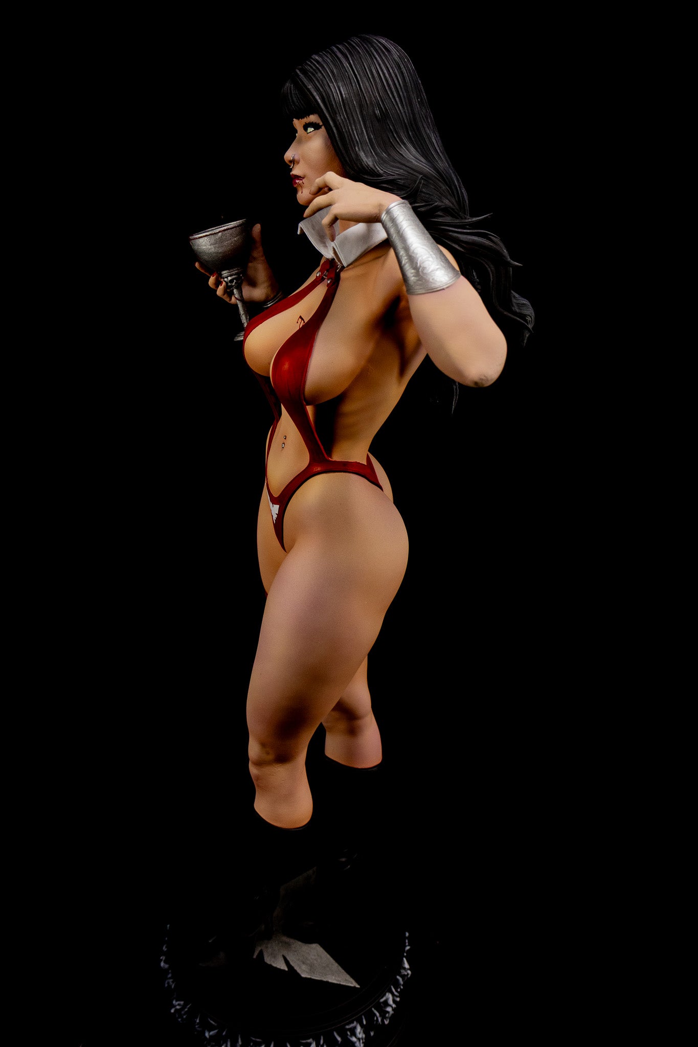 Vampirella Resin Fan Art - MTO