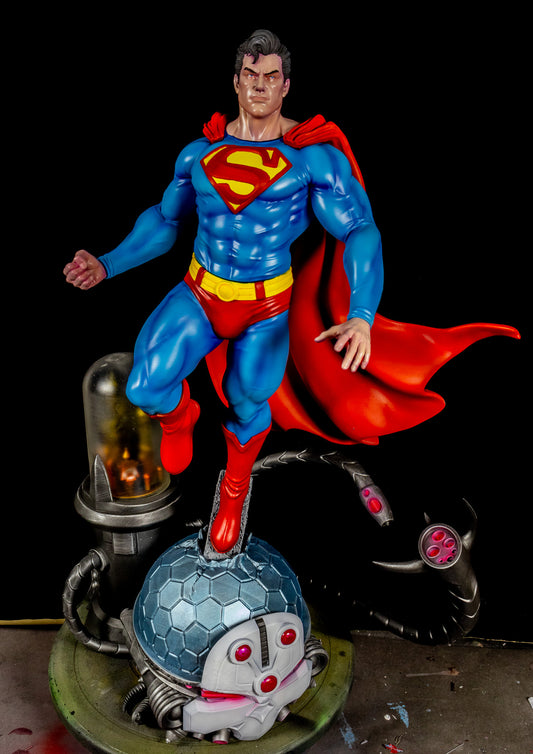 Superman Resin Fan Art Sculpture (EW)