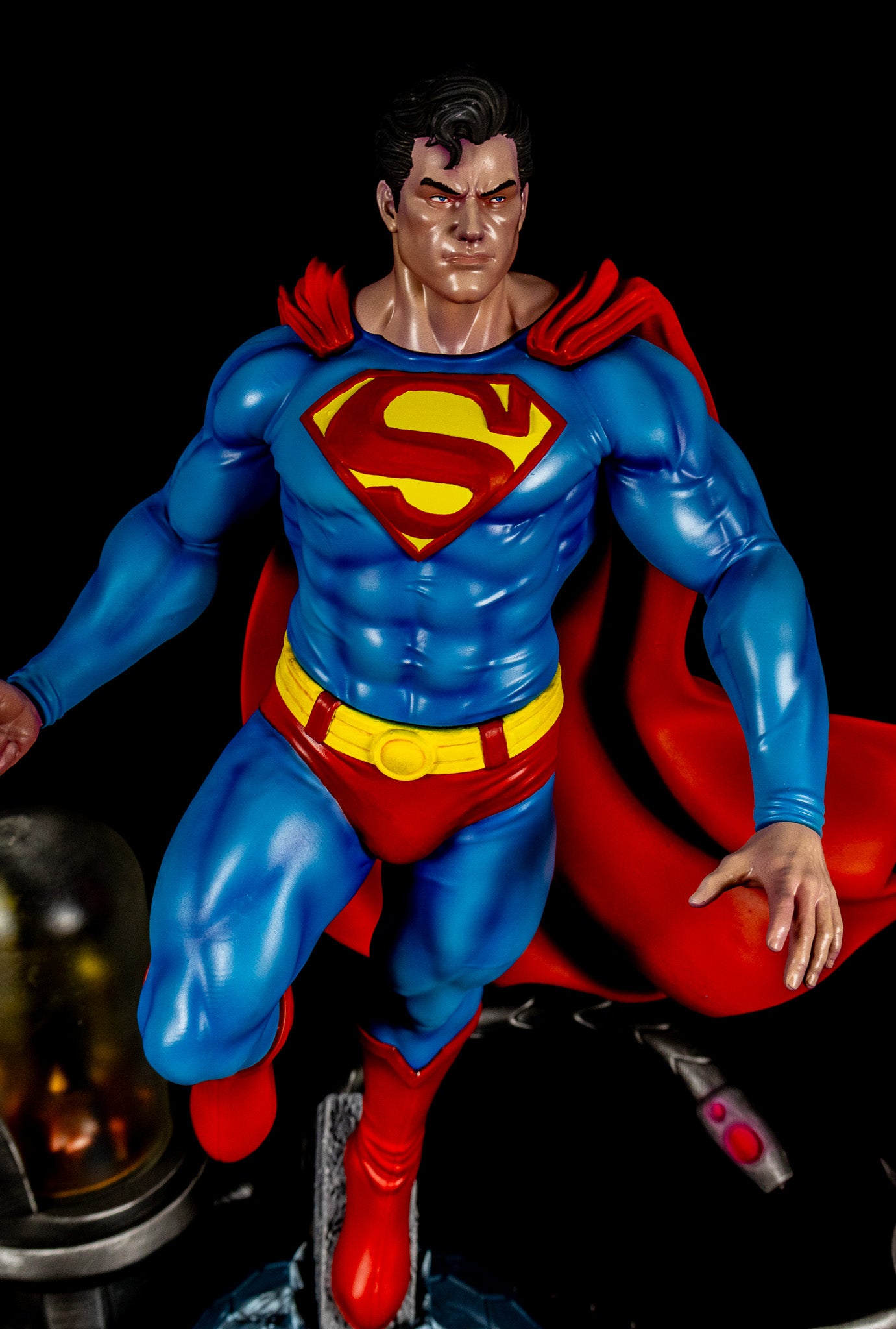 Superman Resin Fan Art Sculpture (EW)