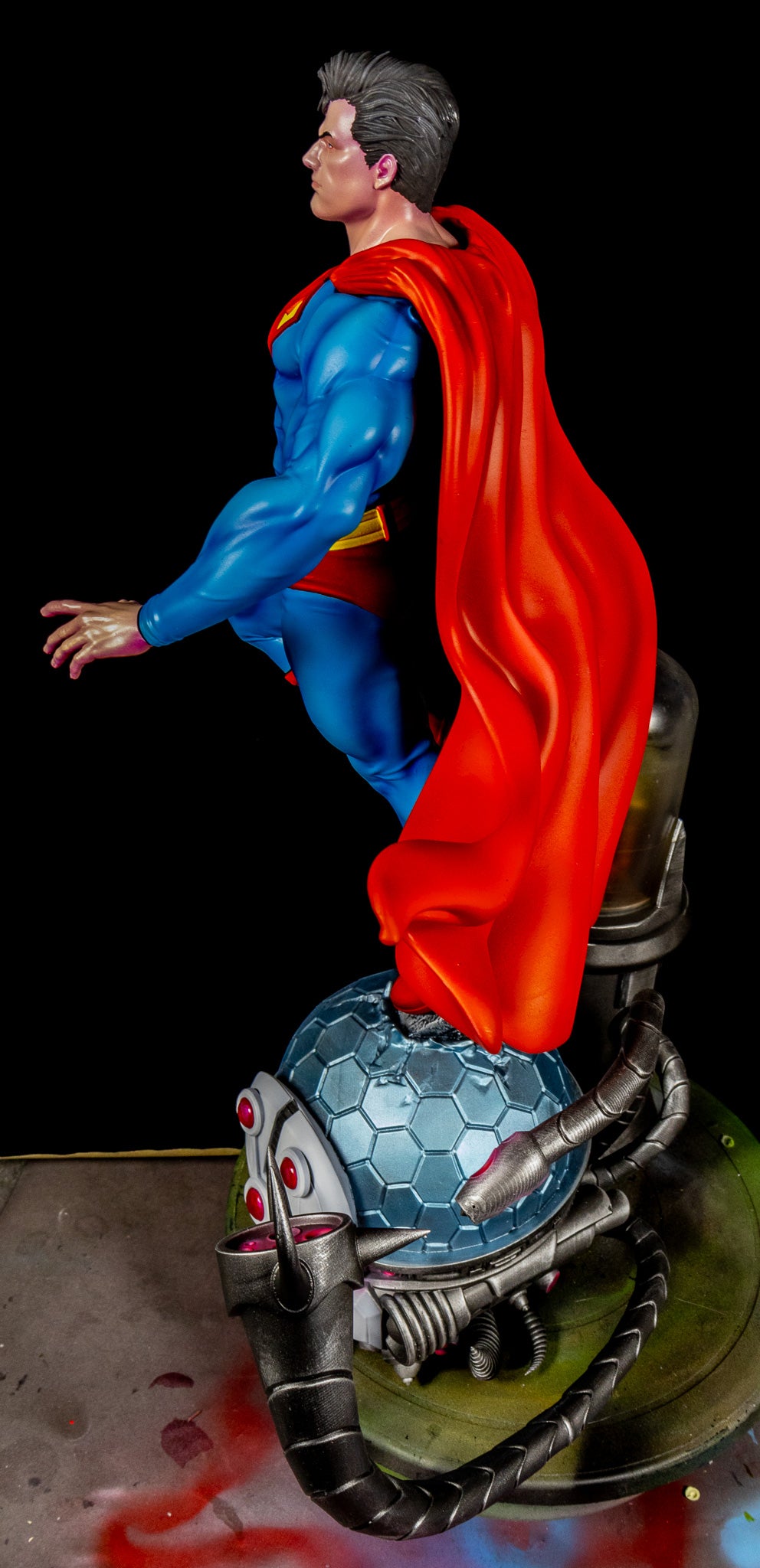 Superman Resin Fan Art Sculpture (EW)