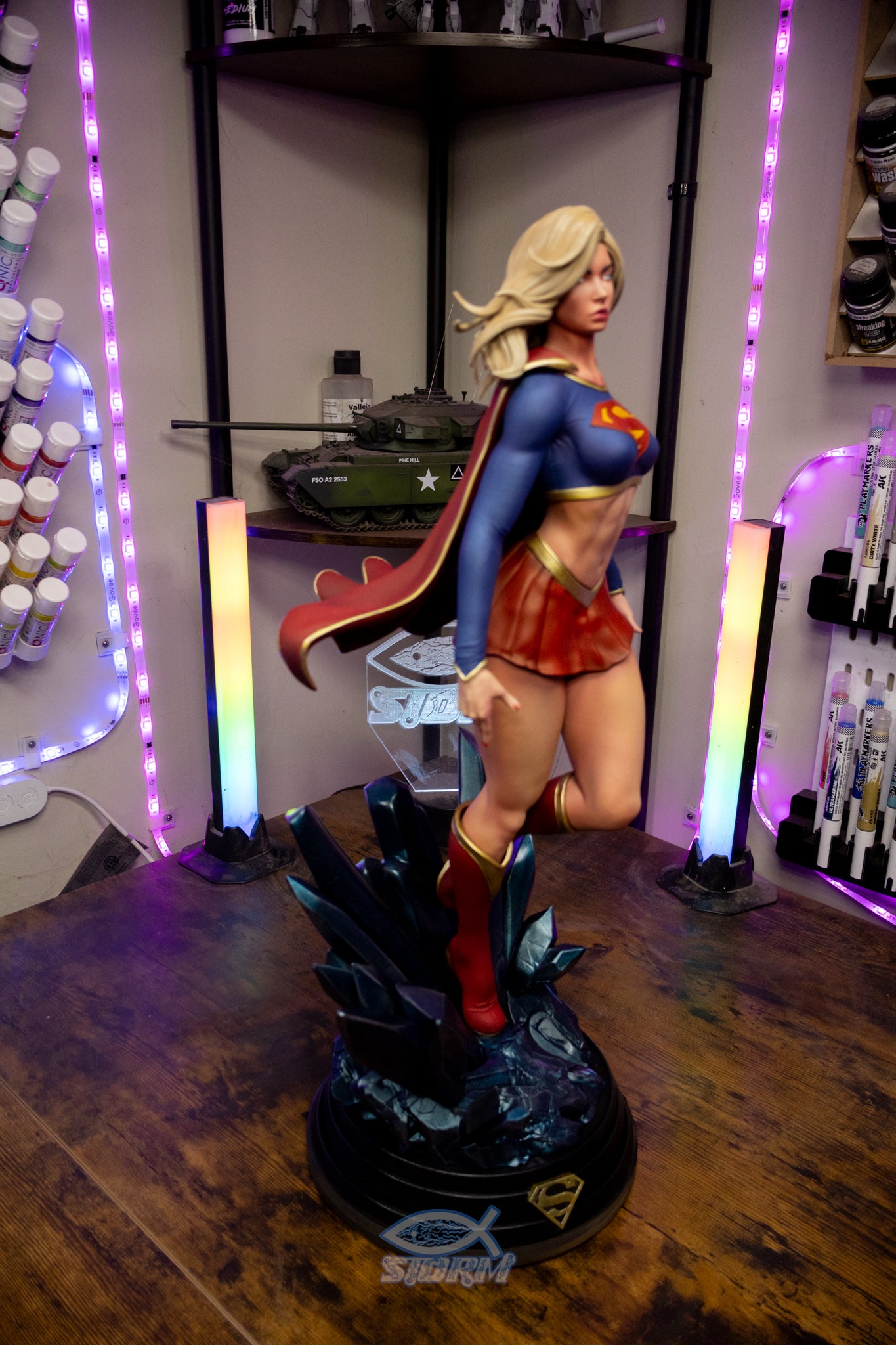 Supergirl Resin Sculpture Fan Art - MTO (SDO)