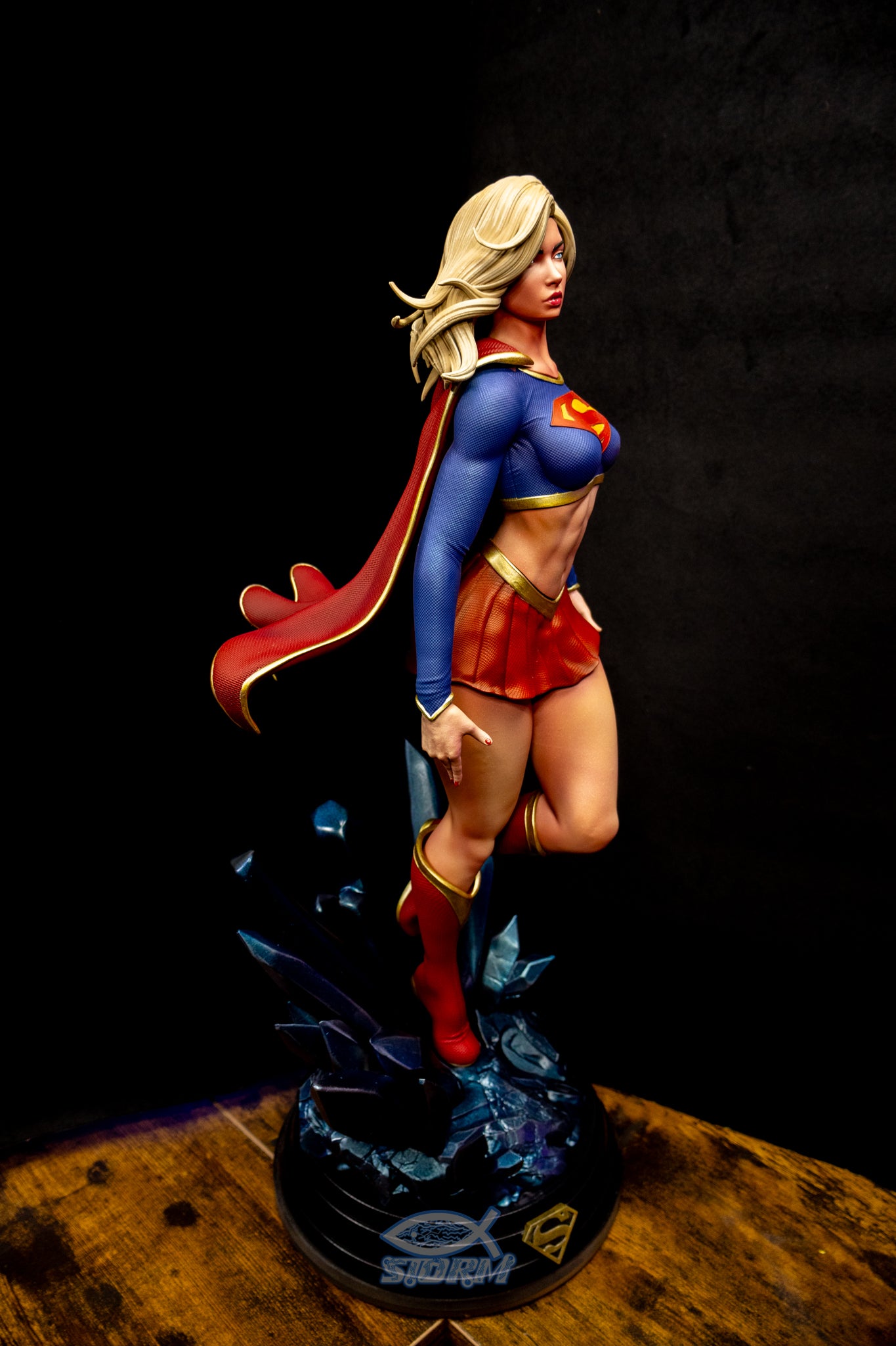 Supergirl Resin Sculpture Fan Art - MTO (SDO)
