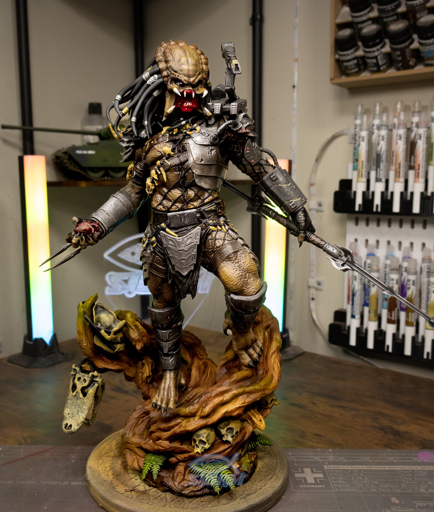 Deadly Alien Warrior Resin Fan Art - MTO (ZEZ)