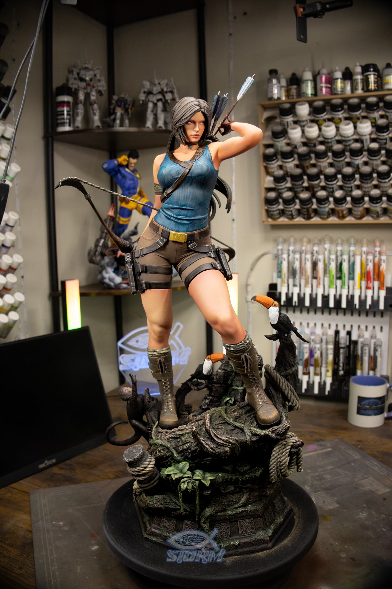 Lara Croft Resin Fan Art Pro Painted - MTO ZEZ